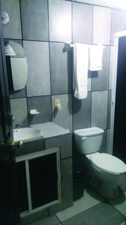 Hotel Falcon Tamasopo Bagian luar foto