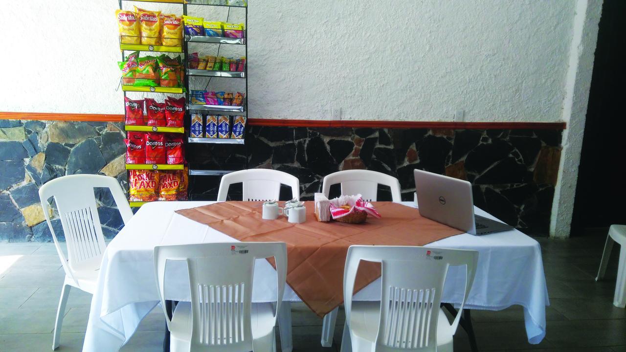 Hotel Falcon Tamasopo Bagian luar foto